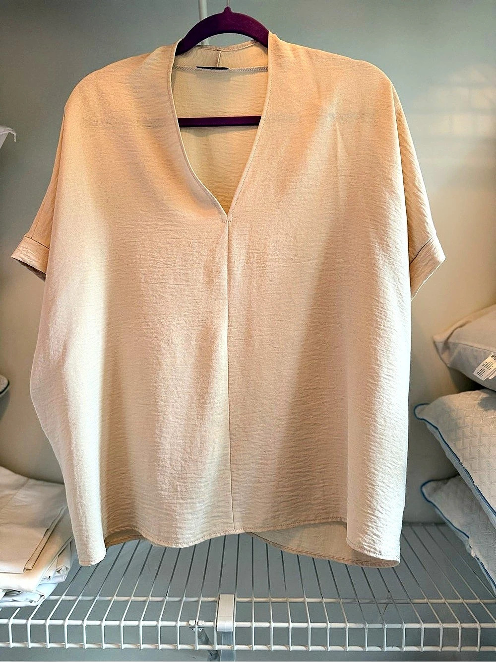 JODIFL Short Sleeve Blouse in Beige Like New